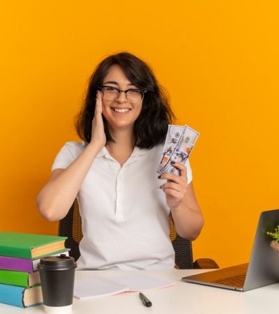 How to Manage Money as a Freelancer